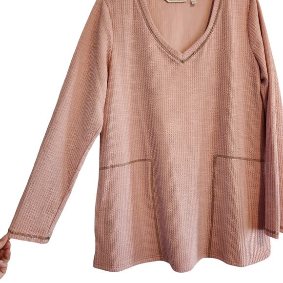 Soft Surroundings Tunic Top, V-neck with pockets and stitching detail Sz M - Picture 2 of 11